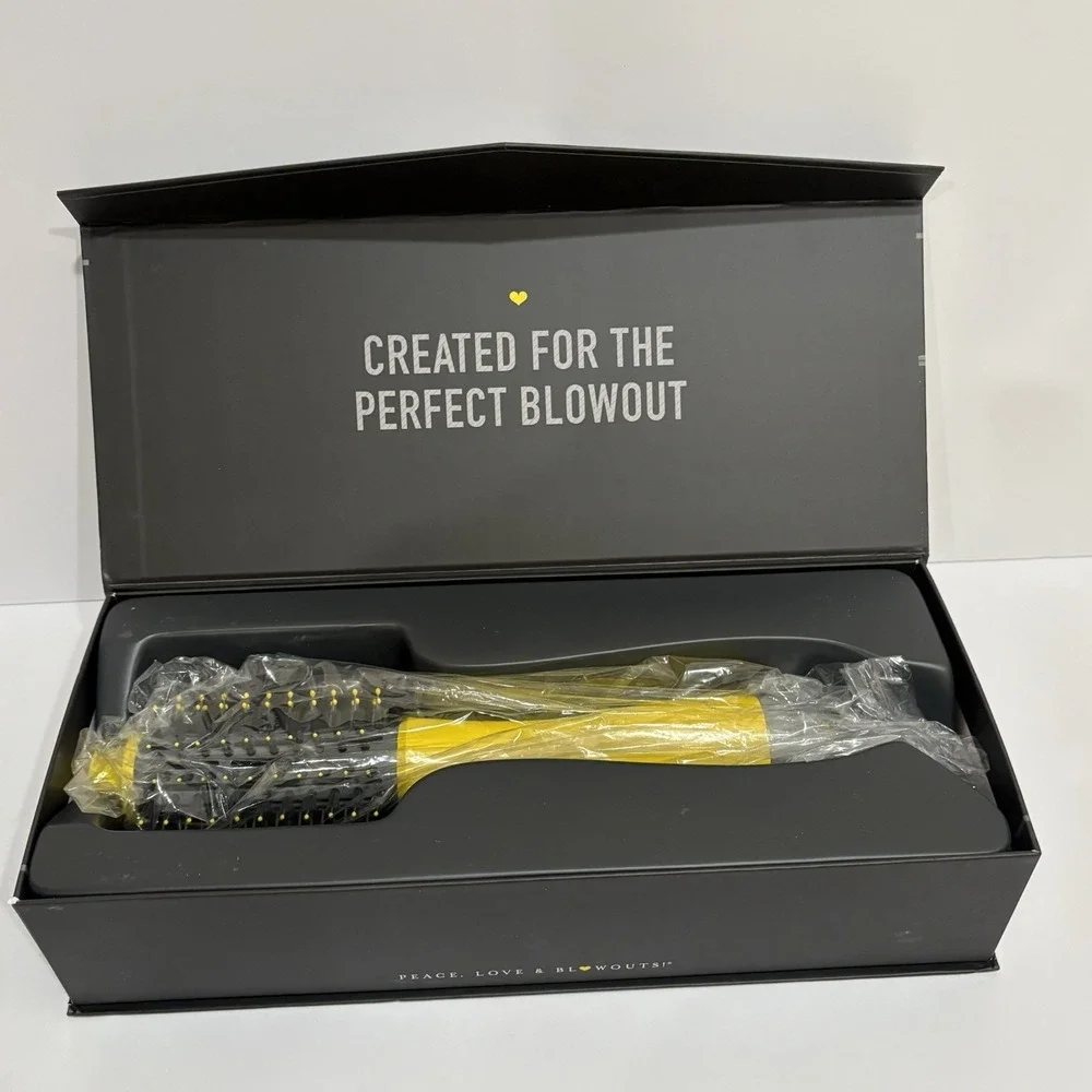 Drybar The Single Shot Round Blow-Dryer Brush for Faster Blowouts NEW